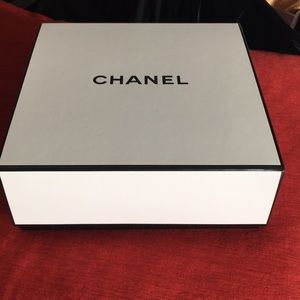 CHANEL Other - Chanel Gift Box CHANEL Other - Chanel Gift Box